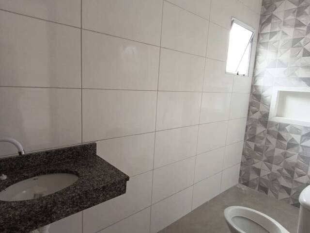 #C271 - Casa com Piscina para Venda em Itanhaém - SP - 2