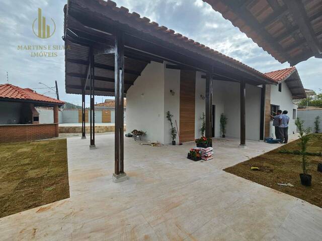 #C273 - Casa com Piscina para Venda em Itanhaém - SP - 1