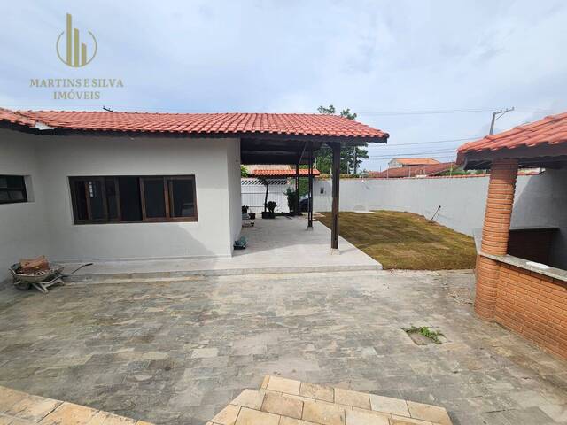 #C273 - Casa com Piscina para Venda em Itanhaém - SP - 2
