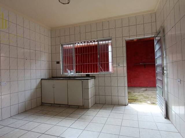 #C279 - Casa com Piscina para Venda em Itanhaém - SP - 2