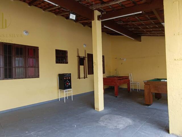 Casa com Piscina para Venda em Itanhaém - 4