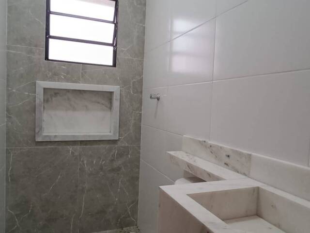 Casa com Piscina para Venda em Itanhaém - 5