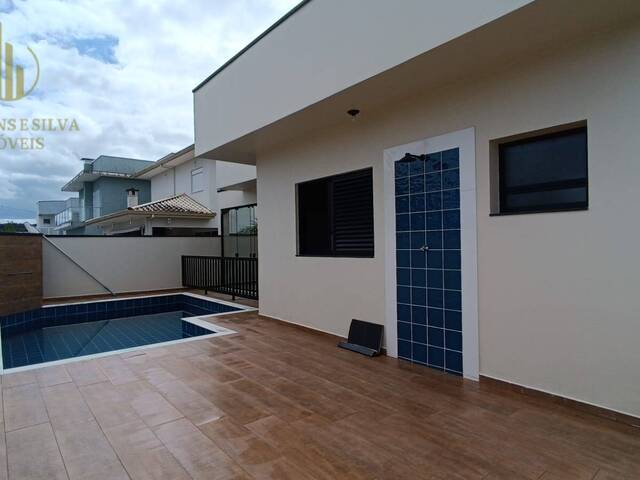 #C294 - Casa para Venda em Peruíbe - SP - 2