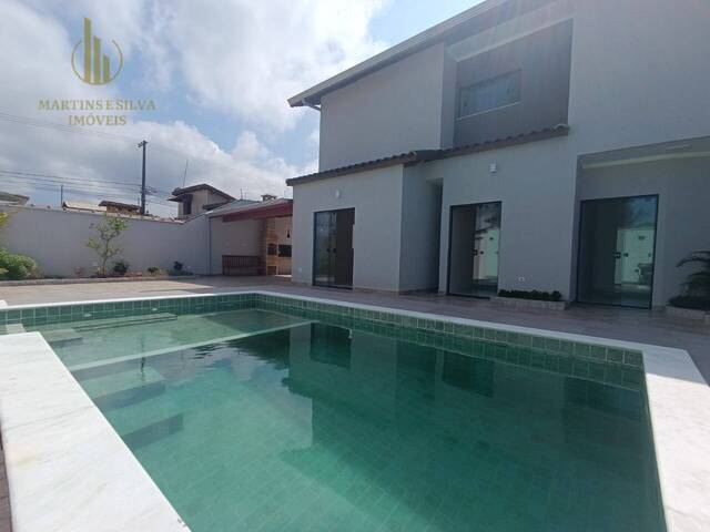 #C297 - Casa com Piscina para Venda em Itanhaém - SP - 2