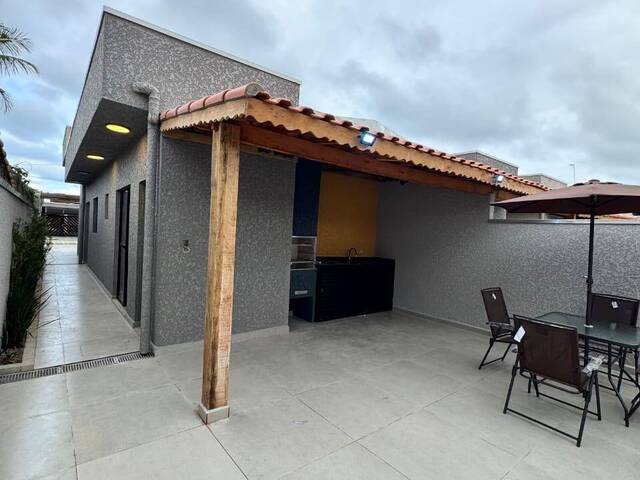 Casa com Piscina para Venda em Itanhaém - 5