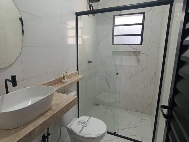 Casa com Piscina para Venda em Itanhaém - 5