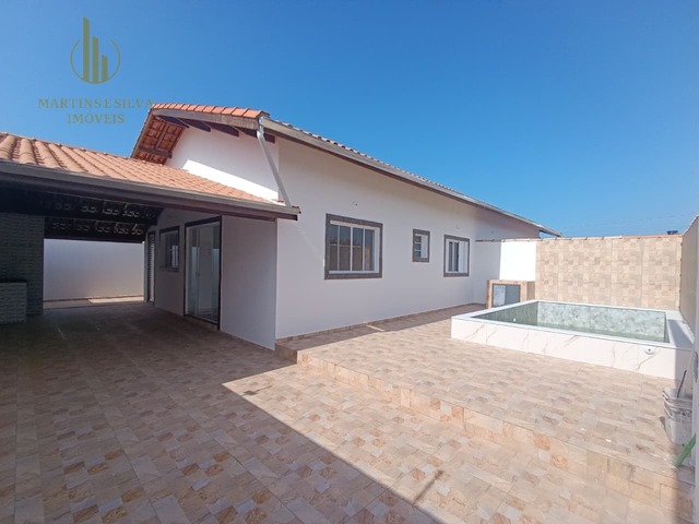 #C324 - Casa com Piscina para Venda em Itanhaém - SP - 1