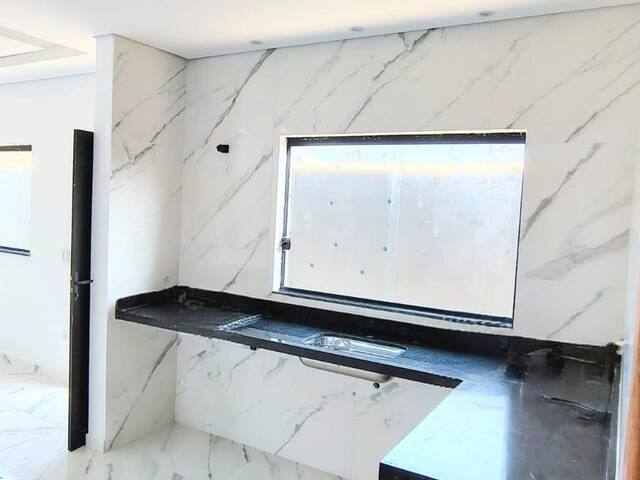 #C336 - Casa com Piscina para Venda em Itanhaém - SP - 2