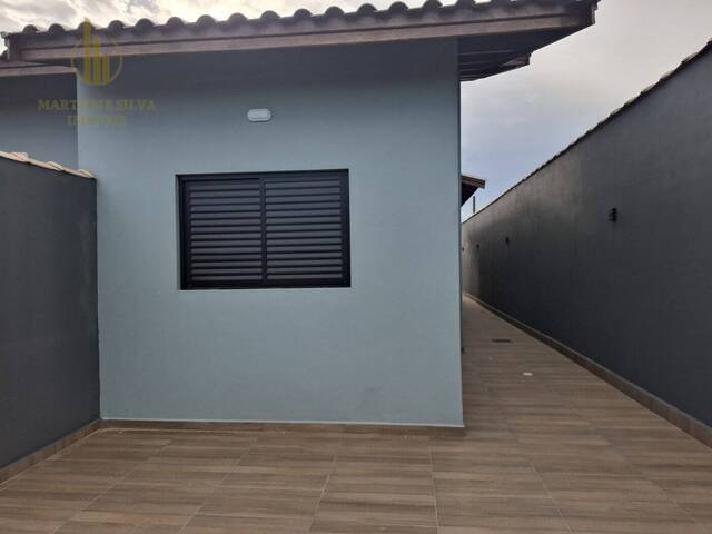 #C336 - Casa com Piscina para Venda em Itanhaém - SP - 1