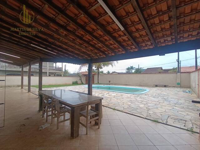 Casa com Piscina para Venda em Itanhaém - 4