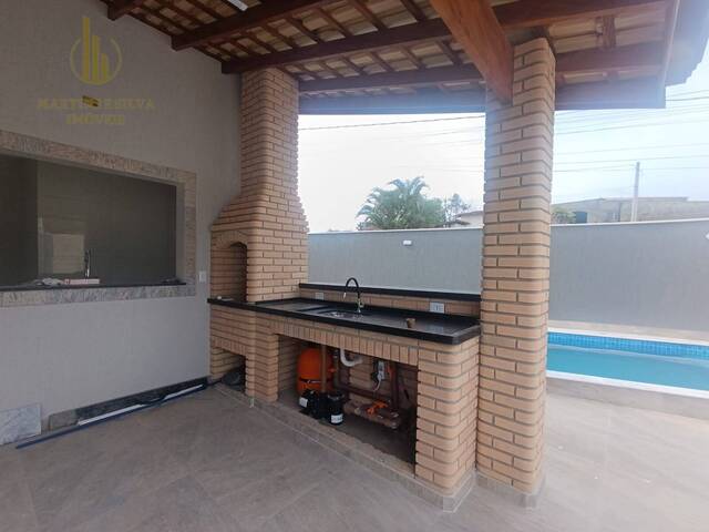 Casa com Piscina para Venda em Itanhaém - 4