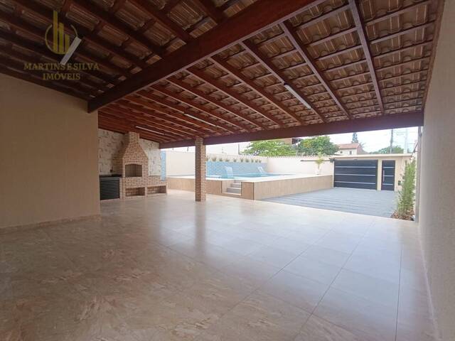 Casa com Piscina para Venda em Itanhaém - 5