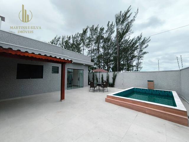 #C353 - Casa com Piscina para Venda em Itanhaém - SP - 2