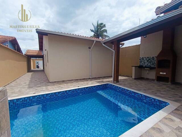 #C356 - Casa com Piscina para Venda em Itanhaém - SP - 2