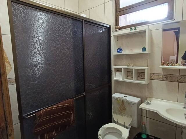 Casa com Piscina para Venda em Itanhaém - 4