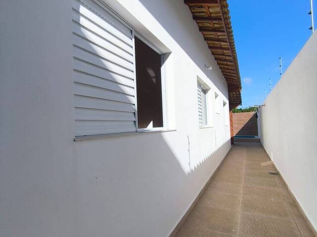 Casa com Piscina para Venda em Itanhaém - 4