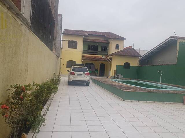#C361 - Casa com Piscina para Venda em Itanhaém - SP - 1