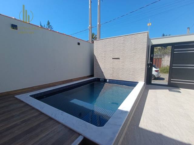 #C371 - Casa com Piscina para Venda em Itanhaém - SP - 2