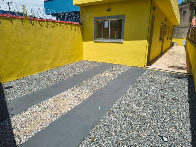 #C381 - Casa com Piscina para Venda em Itanhaém - SP - 2