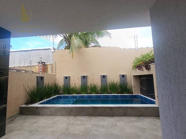 #C383 - Casa com Piscina para Venda em Itanhaém - SP - 2