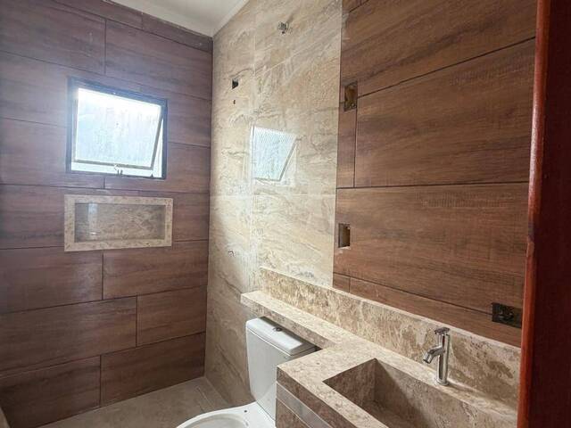 Casa com Piscina para Venda em Itanhaém - 4