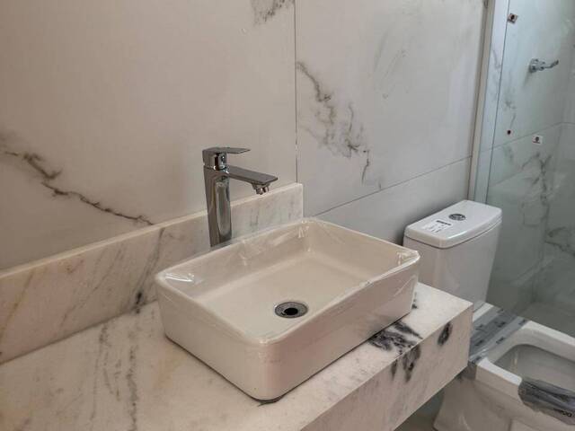 Casa com Piscina para Venda em Itanhaém - 4