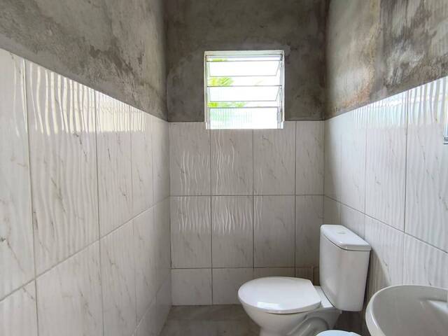 Casa com Piscina para Venda em Itanhaém - 5