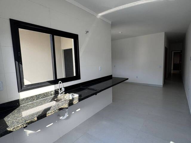 Casa com Piscina para Venda em Itanhaém - 4
