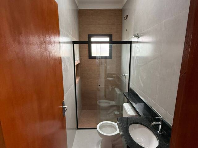 Casa com Piscina para Venda em Itanhaém - 5