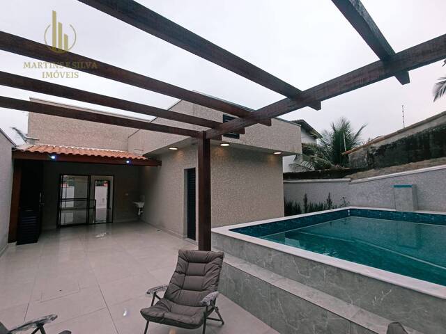 Casa com Piscina para Venda em Itanhaém - 2