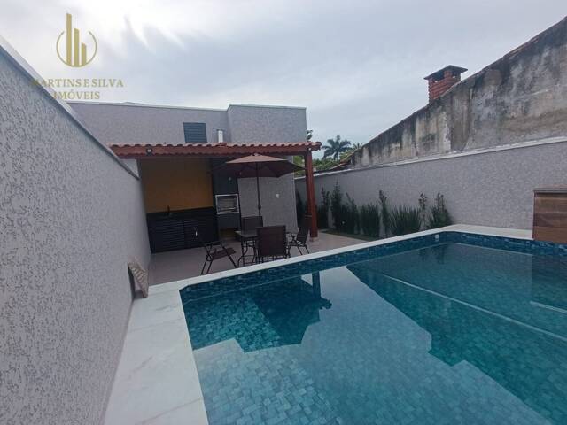 Casa com Piscina para Venda em Itanhaém - 2