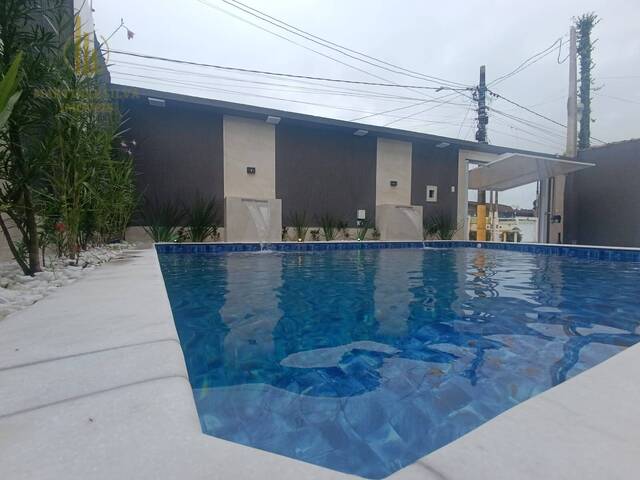 Casa com Piscina para Venda em Itanhaém - 3