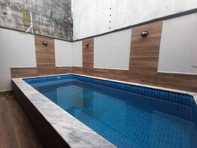 Casa com Piscina para Venda em Itanhaém - 2