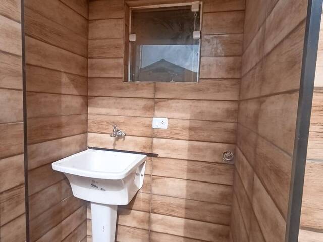 Casa com Piscina para Venda em Itanhaém - 4
