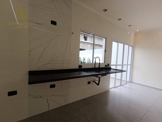 Casa com Piscina para Venda em Itanhaém - 4