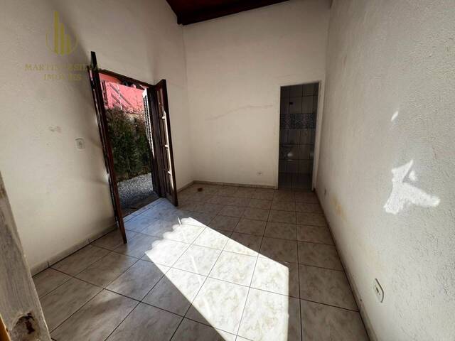 Casa com Piscina para Venda em Peruíbe - 4