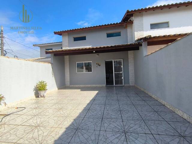 Casa com Piscina para Venda em Itanhaém - 2
